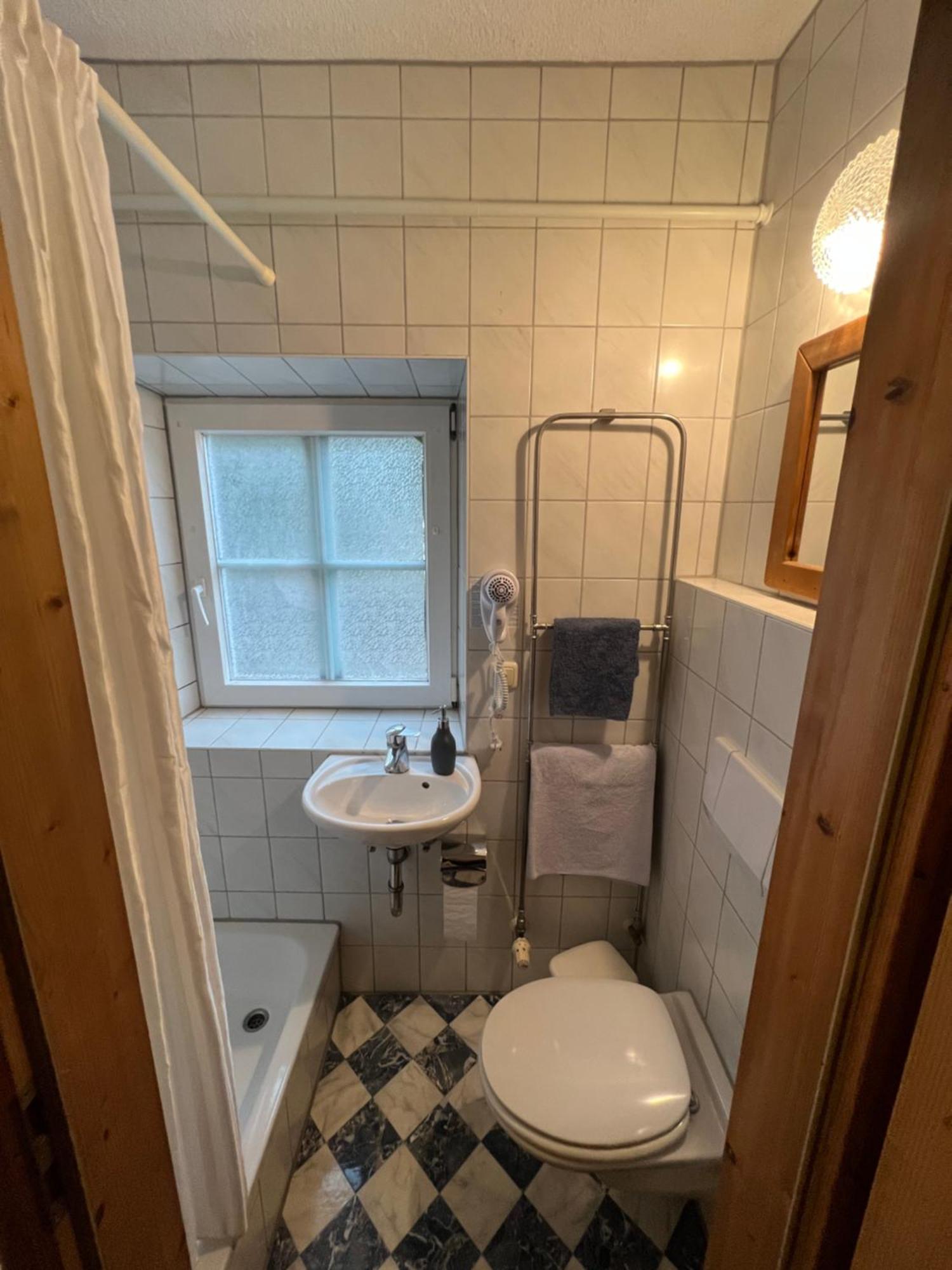 Gasthaus Zur Post Waal Exteriör bild